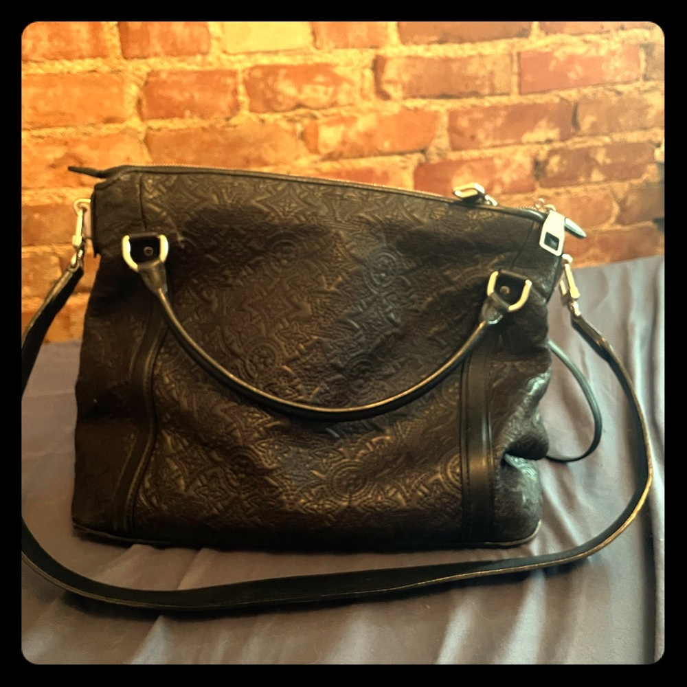 Louis Vuitton Antheia Ixia MM - Black